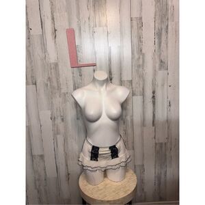 APT.9 LADIES SKIRTED THONG STYLE size large